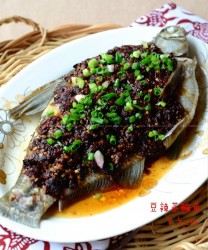 豆辣蒸鳊鱼(宜酒宜饭的蒸鱼)的做法步骤