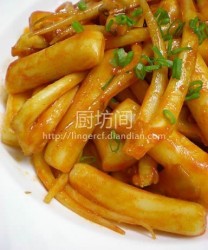辣炒鱿鱼须年糕的做法步骤