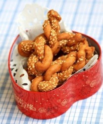 芝麻麻花(零食菜谱)的做法步骤
