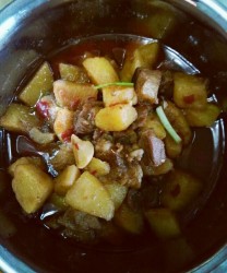 土豆烧五花肉的做法步骤