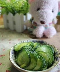 糖醋拌黄瓜(初夏清凉开胃的上海风味凉拌菜谱)的做法步骤