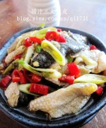 捞汁三文鱼皮(小长假后肌肤经过风吹日晒后的急救食疗)的做法步骤