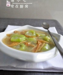 丝瓜馓子汤(￼ 夏季靓汤菜谱)的做法步骤