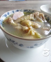 土鸡芋头汤的做法步骤