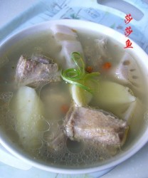 鸭腿莲藕山药汤的做法步骤