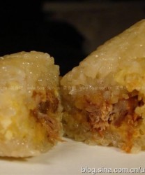 广东碱水肉粽(如何包粽子)的做法步骤