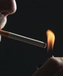 男人抽烟伤害大  轻松戒烟有妙招